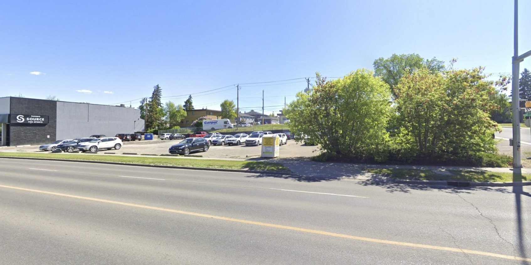 2510 Centre Street N